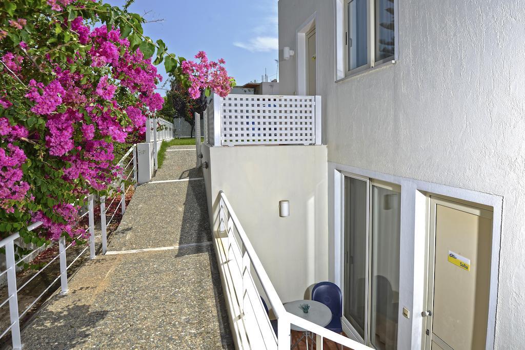 Oliv Apartments Platanias Esterno foto